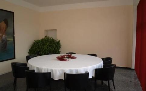 West an der Sächsischen Weinstrasse - 1