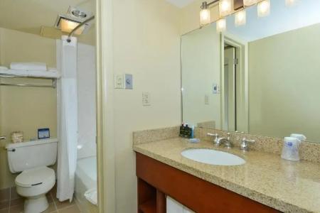 Best Western Plus Clocktower Inn - 48