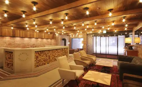 Unwind & Bar Sapporo - 13
