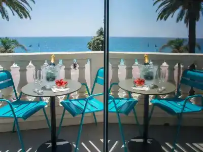 Mercure Nice Marche aux Fleurs - 74