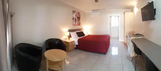 Tropic Coast Motel - 10