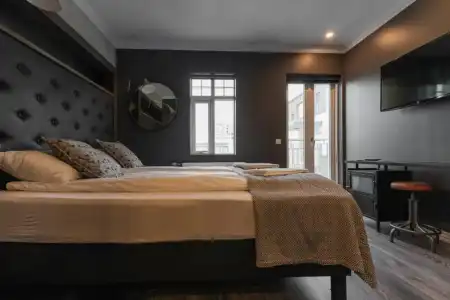 Vintage Apartment - 63