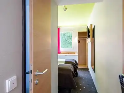 B&B Ingolstadt-Ost - 24