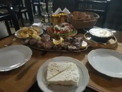 Thethi Paradise & Restaurant - 5