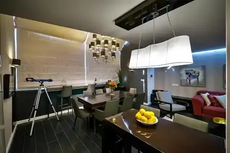 21st Floor - 45