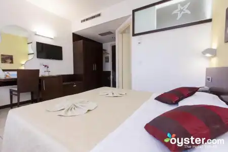 SeaPark Family Resort & Spa - 14