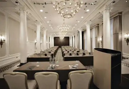 The Waldorf Hilton, London - 41