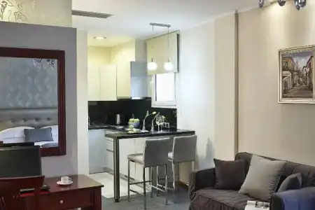AVA & Suites - 34