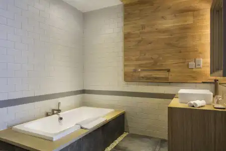 Fusion Suites Saigon - 7