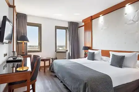 Best Western Premier CMC Girona - 52