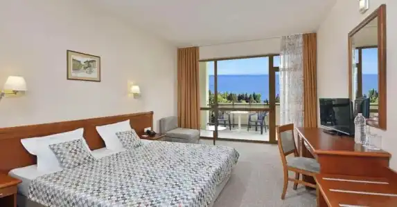 Sol Nessebar Bay Resort - 32