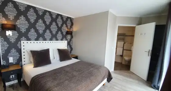 Le Trophée Boutique Hôtel Spa - La Loggia Appart'hôtel - 79