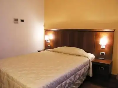 Dado International - 4