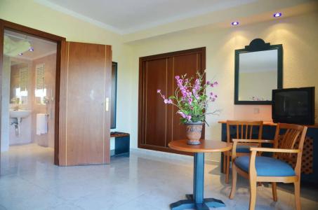 Bluesea Coral Beach - 16