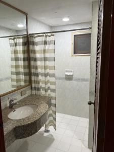 Mall Suites - 376