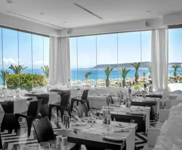 The Ixian Grand & All Suites - 18