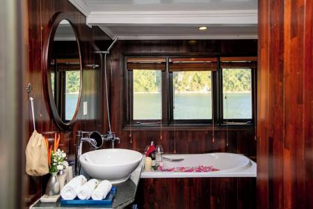 Bhaya Halong Cruises - 53
