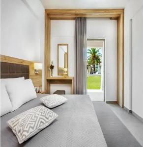 Iris - 108