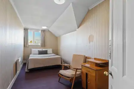 Riverfront Motel & Restaurant - 161
