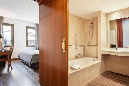 Best Western Premier CMC Girona - 10