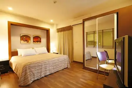 I Residence Sathorn - 35