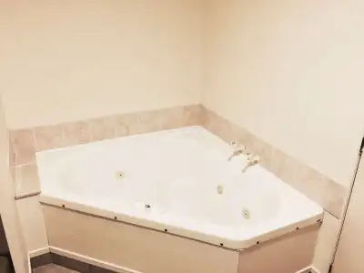 Brylin Motel - 9