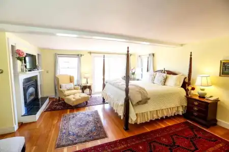 Wilburton Inn - 196