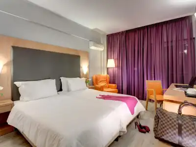 Polis Grand - 1