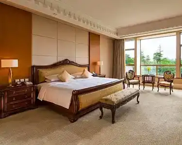 Jinji Lake Grand - 75