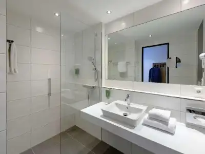 Ibis Styles Coburg - 10
