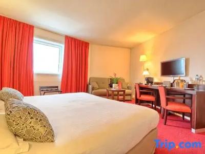 Golden Tulip CDG Airport Roissy - 95