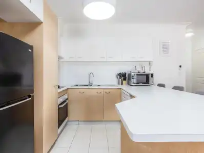 Bella Mare Beachside Apartments - 27