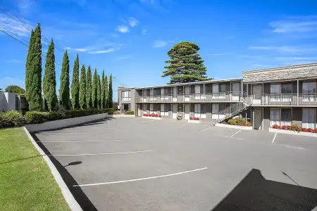 Comfort Inn On Raglan - 11