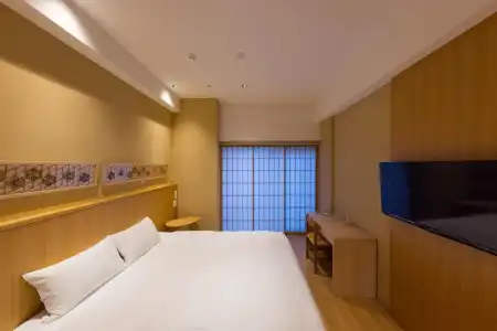 9 Hakata - 1