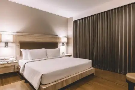 Adelphi Suites Bangkok - 93