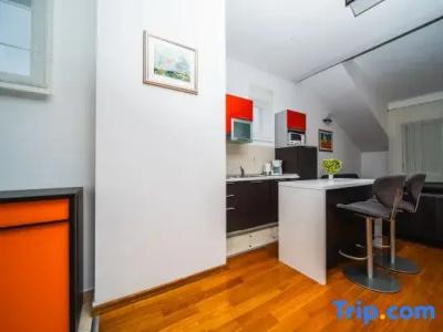 Apartment 3 Beaches With Free Parking - 198