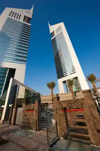 Jumeirah Emirates Towers - 1