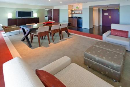Crowne Plaza CHICAGO WEST LOOP by IHG - 11