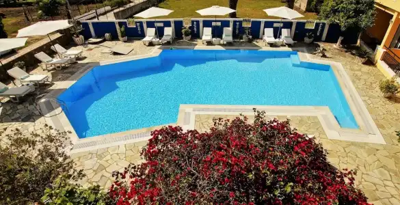 Toni's Guesthouse - 12