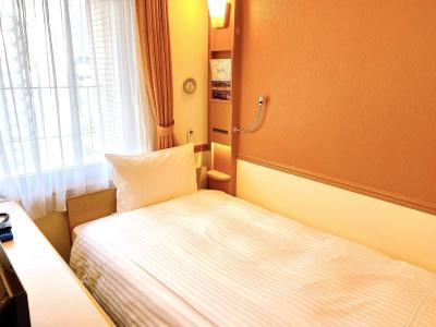 Toyoko Inn Osaka Umeda Nakatsu No.1 - 18
