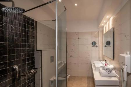 Splendour & Suites - 124
