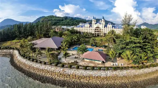 Bella Vista Waterfront Resort - 16