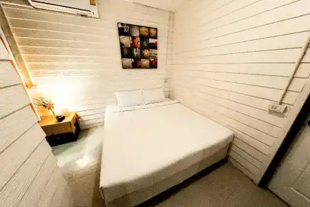 Back Home Backpackers - Hostel - 35