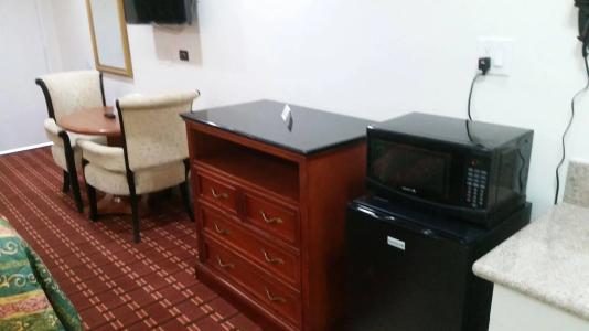 Pepper Tree Boutique Kitchen Studios - Anaheim - 20