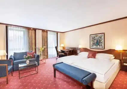 Best Western Premier Grand Russischer Hof - 43