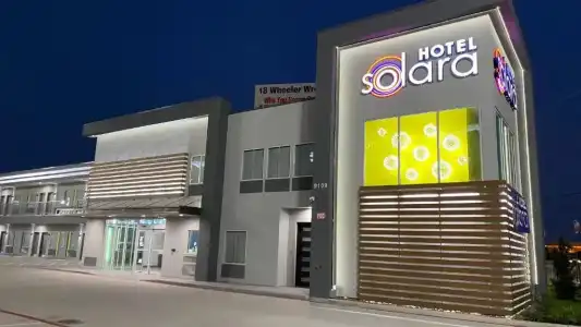 Solara Hobby Airport - 12