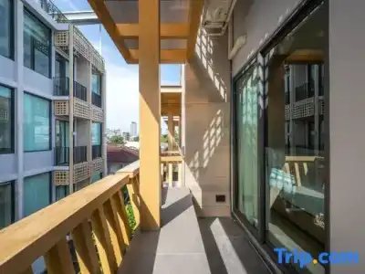 Shan Villas Sukhumvit - 408