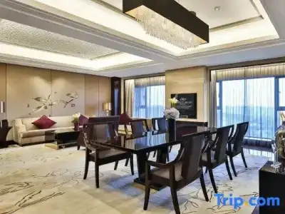 Crowne Plaza Chengdu Panda Garden by IHG - Near Panda Base - 161