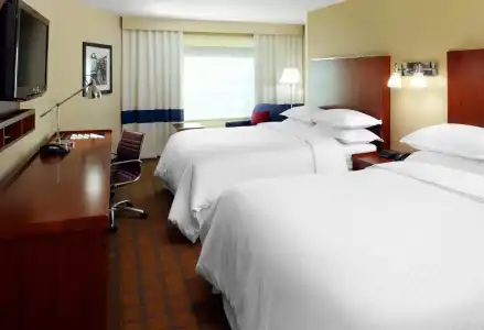 Clarion Pointe Galveston Seawall - 2