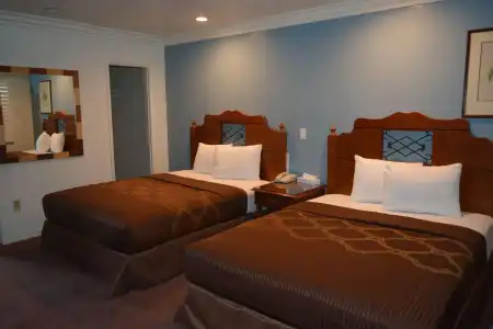Welcome Inn on Colorado Blvd - 21